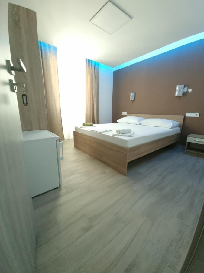 Ana & Marko Rooms Novalja Chambre photo